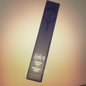 Kate Von D Lock- it concealer creme in White Out